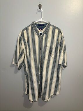 Vintage Coliseum Men's XL Short-Sleeve Button-Up Stripe Shirt Blue White Gray